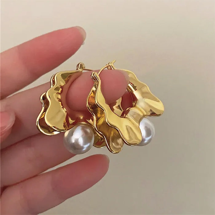 Style Core Aesthetics, New Style Trends - Vintage Pearl Wavy Earrings